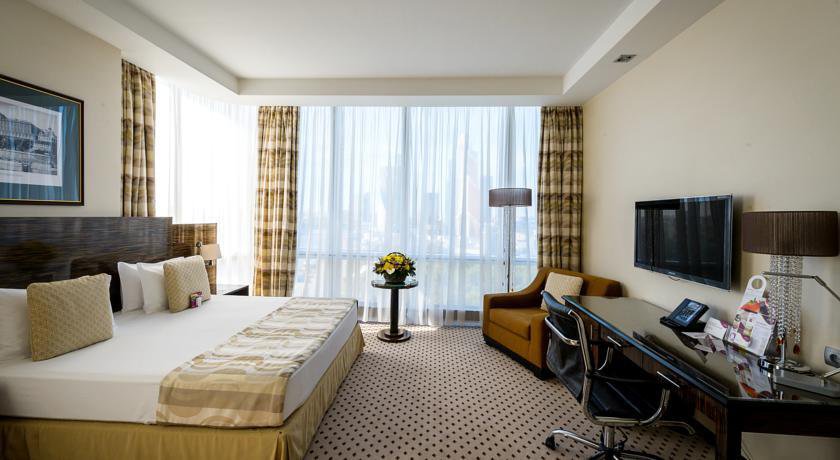 Гостиница Crowne Plaza Moscow World Trade Centre Москва